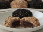 [Limited] GOMA MOCHI (rice cake with sesame)
